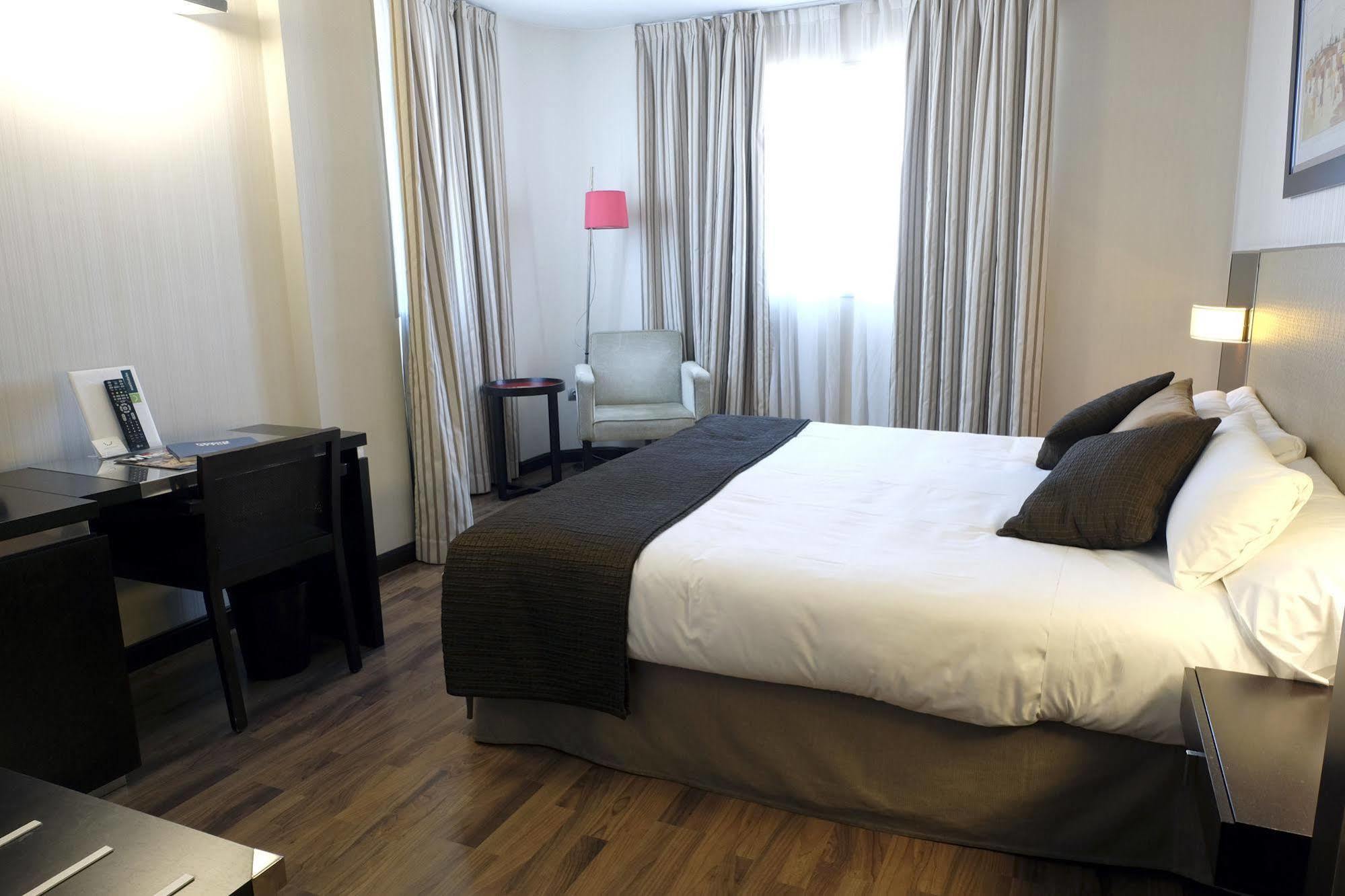 Hotel Asset Torrejon Torrejón de Ardoz Εξωτερικό φωτογραφία