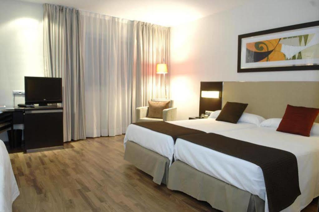 Hotel Asset Torrejon Torrejón de Ardoz Εξωτερικό φωτογραφία